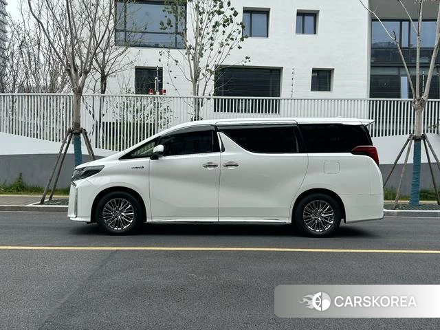 Toyota Elfa id 4260851 из Китая 13