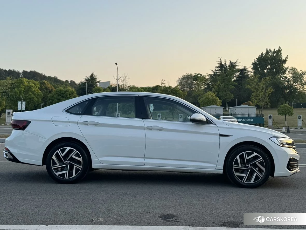 Volkswagen Sagitar id 4486417 из Китая 10