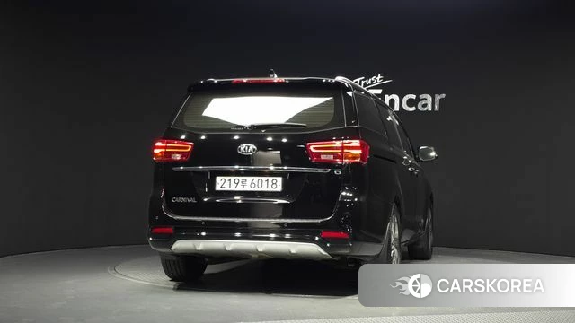 Kia The New Carnival id 4285208 из Кореи 14