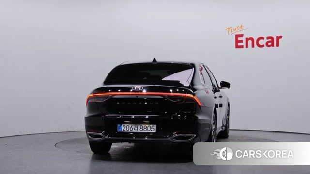 Hyundai The New Grandeur IG Hybrid id 4370032 из Кореи 27