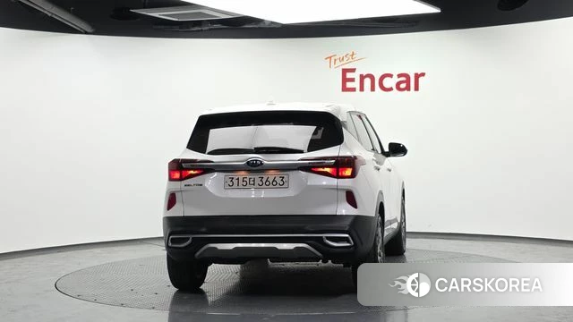 Kia Seltos id 4268583 из Кореи 24