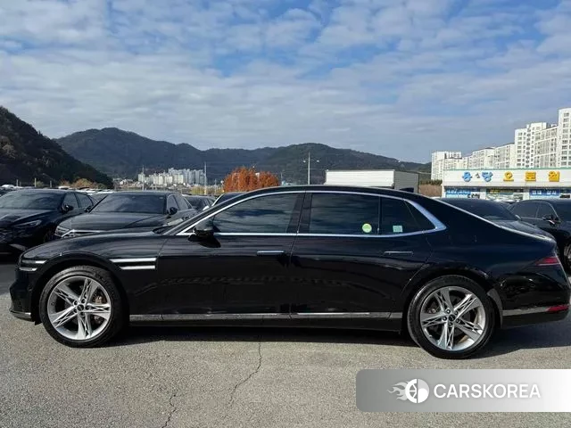 Genesis G90 (RS4) id 3442401 из Кореи 12