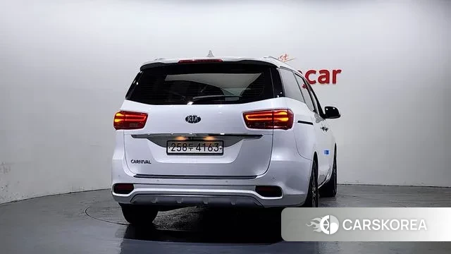 Kia The New Carnival id 3599019 из Кореи 14