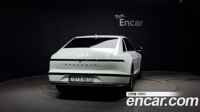 Hyundai Grandeur Hybrid (GN7) id 2943499 из Кореи 14