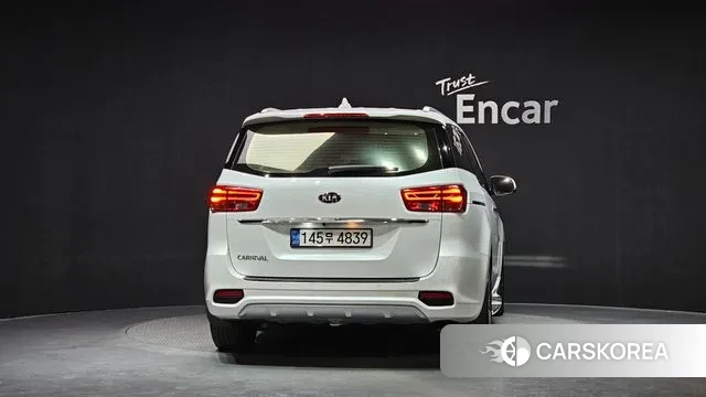 Kia The New Carnival id 3547546 из Кореи 14