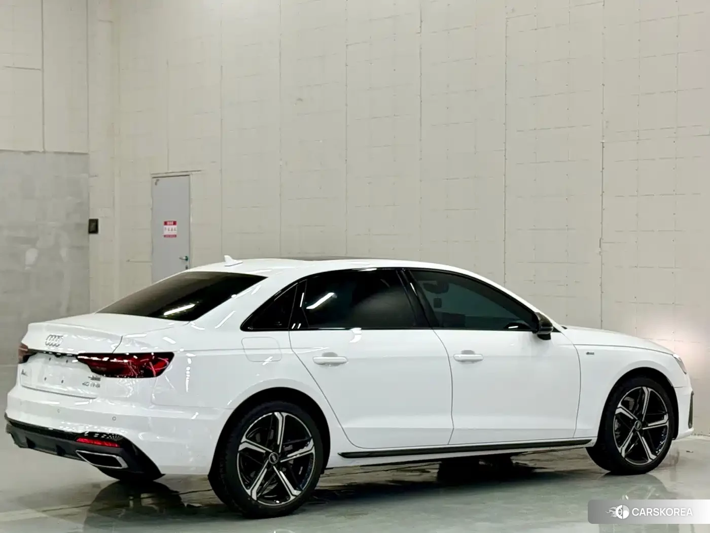 Audi A4L 2026 Белый из Китая, фото 4