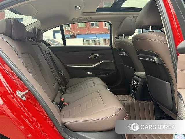 BMW 3 series id 4279105 из Китая 12