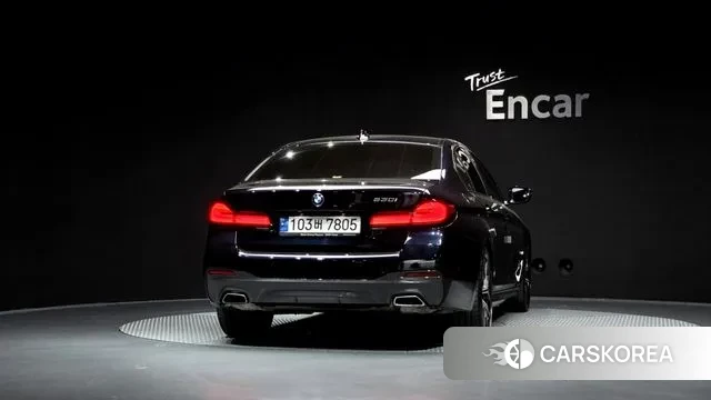 BMW 5 Series (G30) id 3366843 из Кореи 14