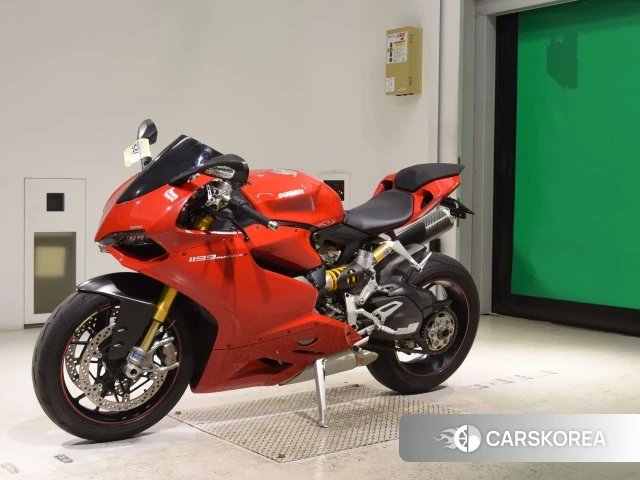 Ducati 1199 PANIGALE S 2012 из Японии, фото 2