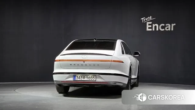 Hyundai Grandeur (GN7) id 3696606 из Кореи 14