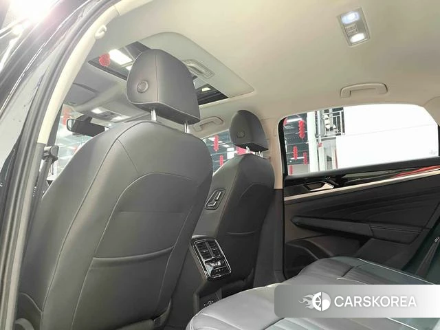 Volkswagen Passat id 3983481 из Китая 10