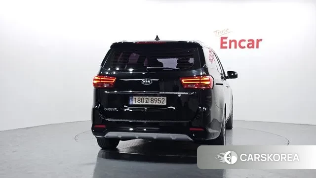 Kia The New Carnival id 3444935 из Кореи 14