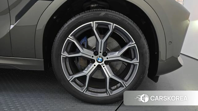 BMW X6 (G06) id 4792987 из Кореи 24