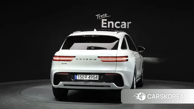 Genesis GV70 id 3675968 из Кореи 14