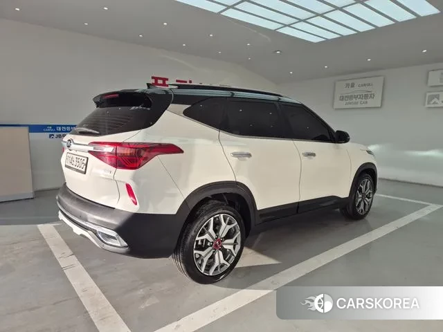 Kia Seltos id 3636076 из Кореи 14