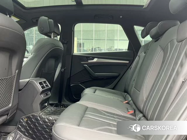 Audi Q5L 2023 Черный из Китая, фото 4