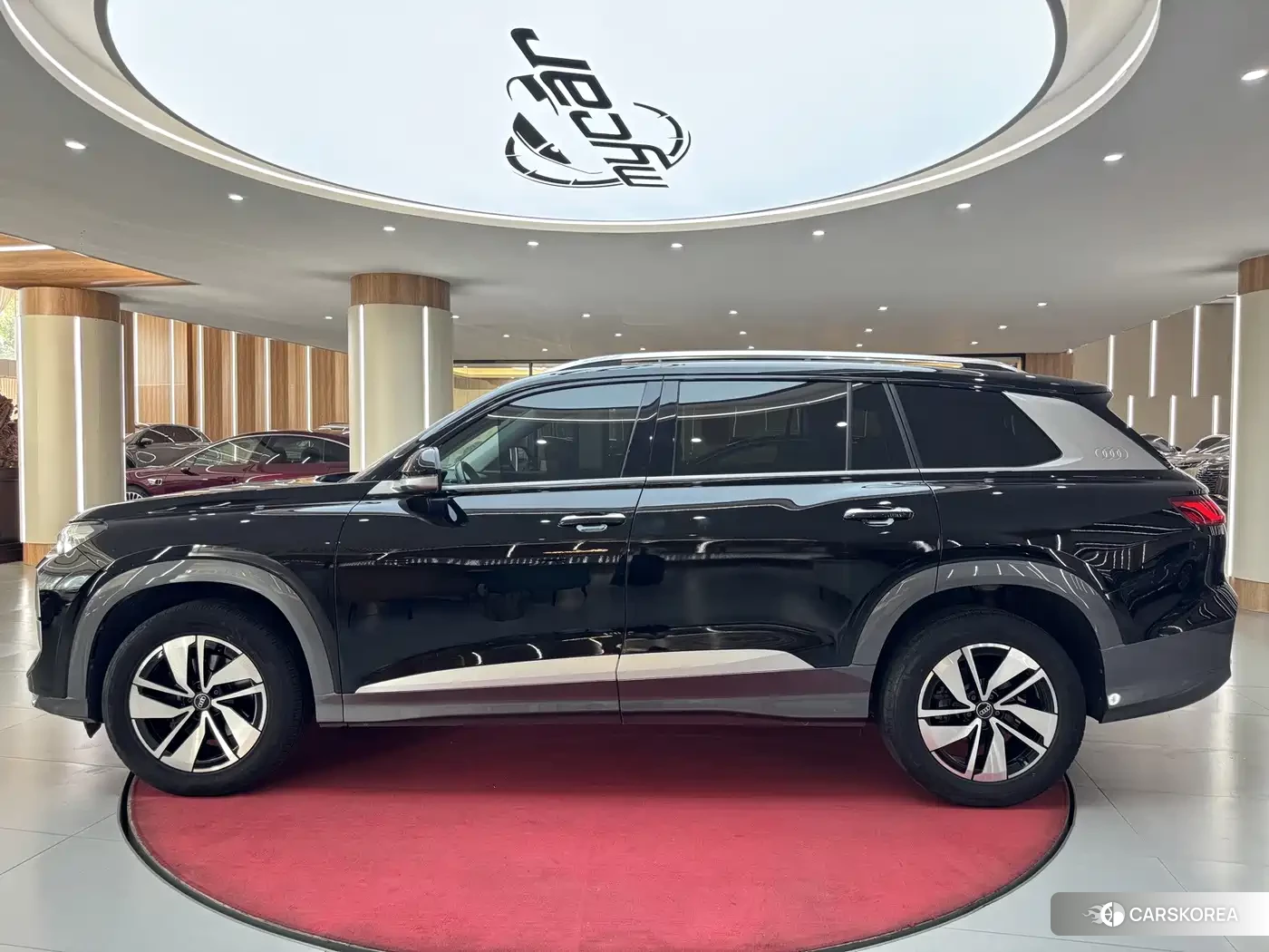 Audi Q6 id 4622610 из Китая 31