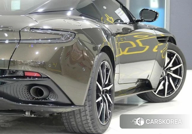 Aston Martin DB11 2020 Коричневый из Кореи, фото 4