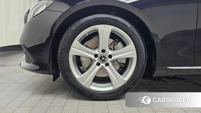 Mercedes-Benz E-Class W213 id 4628735 из Кореи 24