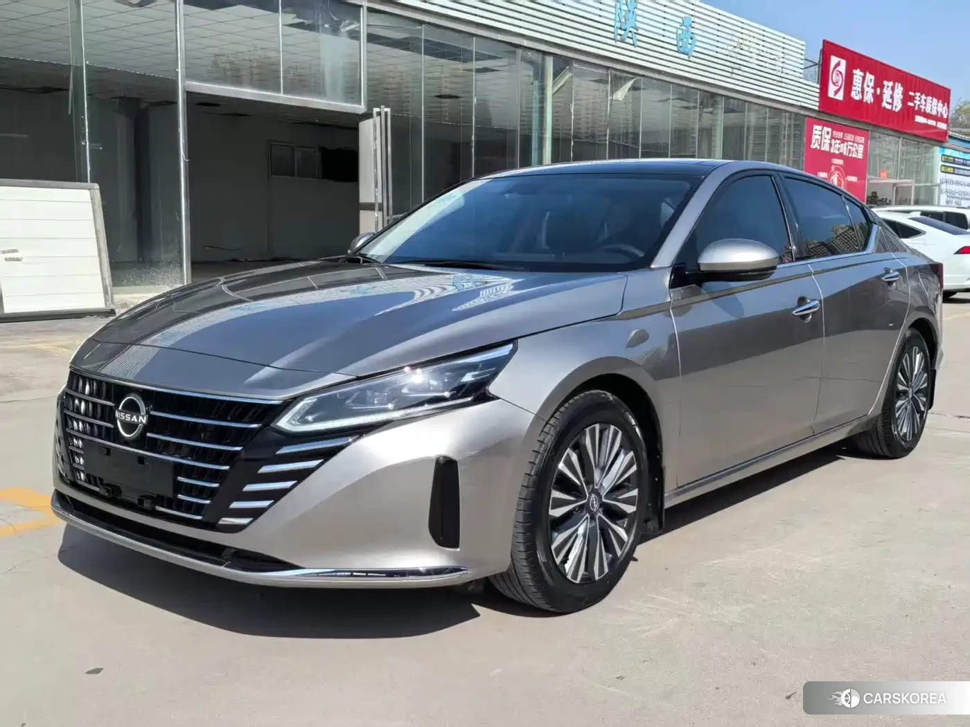 Nissan Altima 2023 Champagne/brown из Китая, фото 4