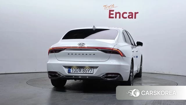 Hyundai The New Grandeur IG id 4592761 из Кореи 28
