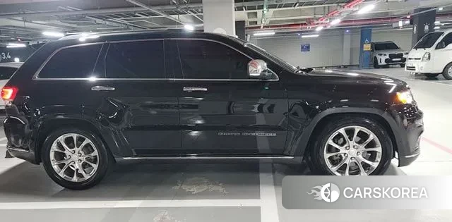 Jeep Grand Cherokee id 2970934 из Кореи 14