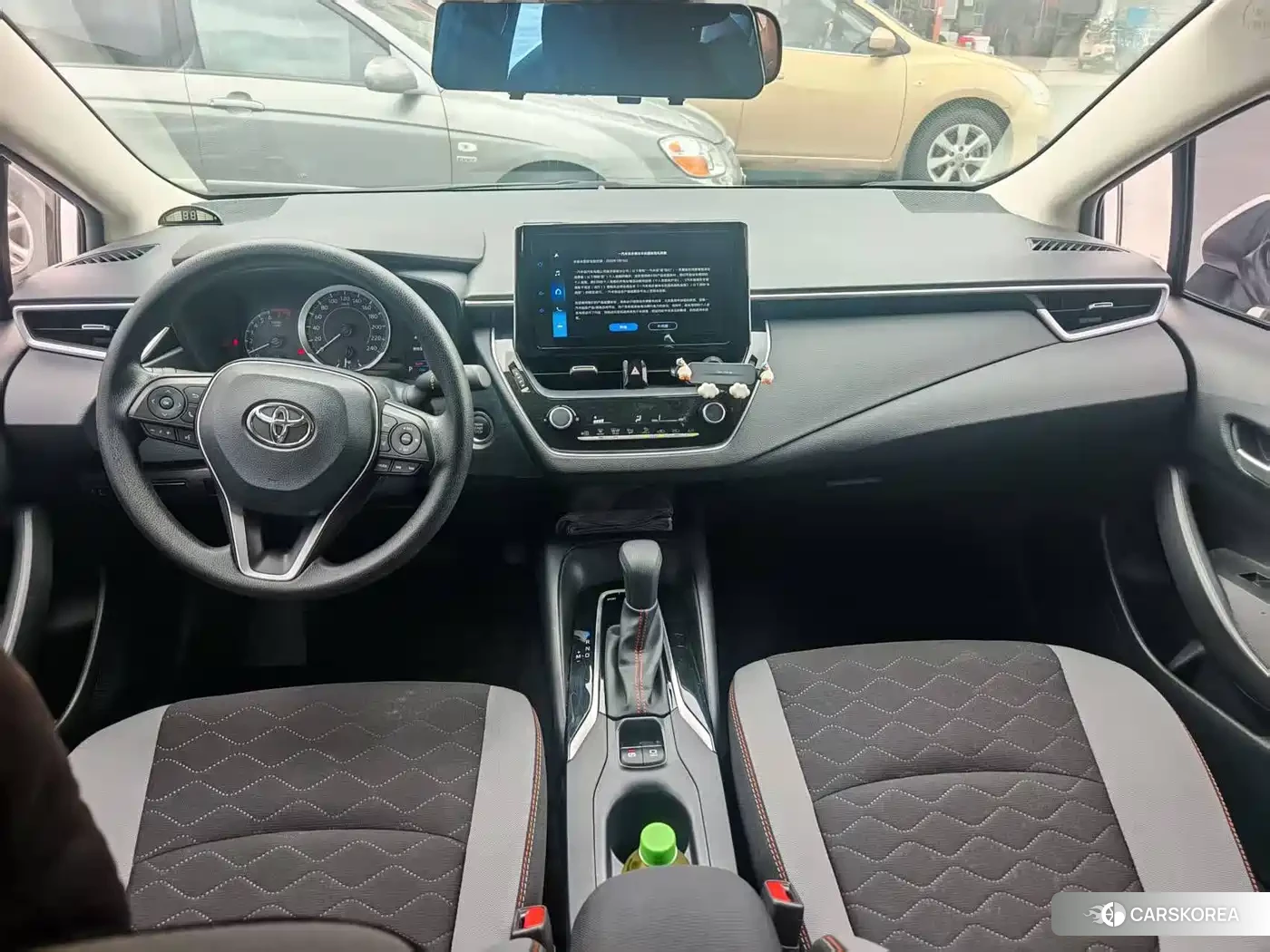 Toyota Corolla 2023 Белый из Китая, фото 4
