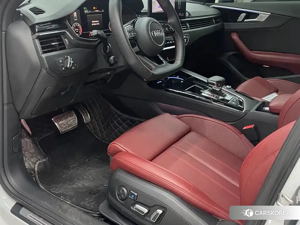 Audi A4L id 4547424 из Китая 9