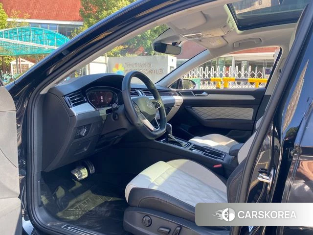 Volkswagen Magotan 2023 Черный из Китая, фото 4