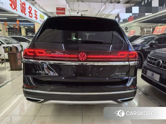 Volkswagen Tourang 2024 Черный из Китая, фото 4