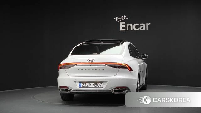 Hyundai The New Grandeur IG id 4463619 из Кореи 28