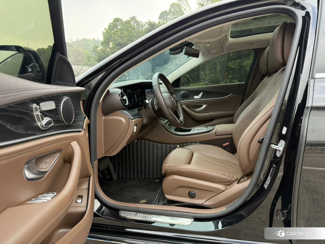Mercedes-Benz E-class 2022 Черный из Китая, фото 6