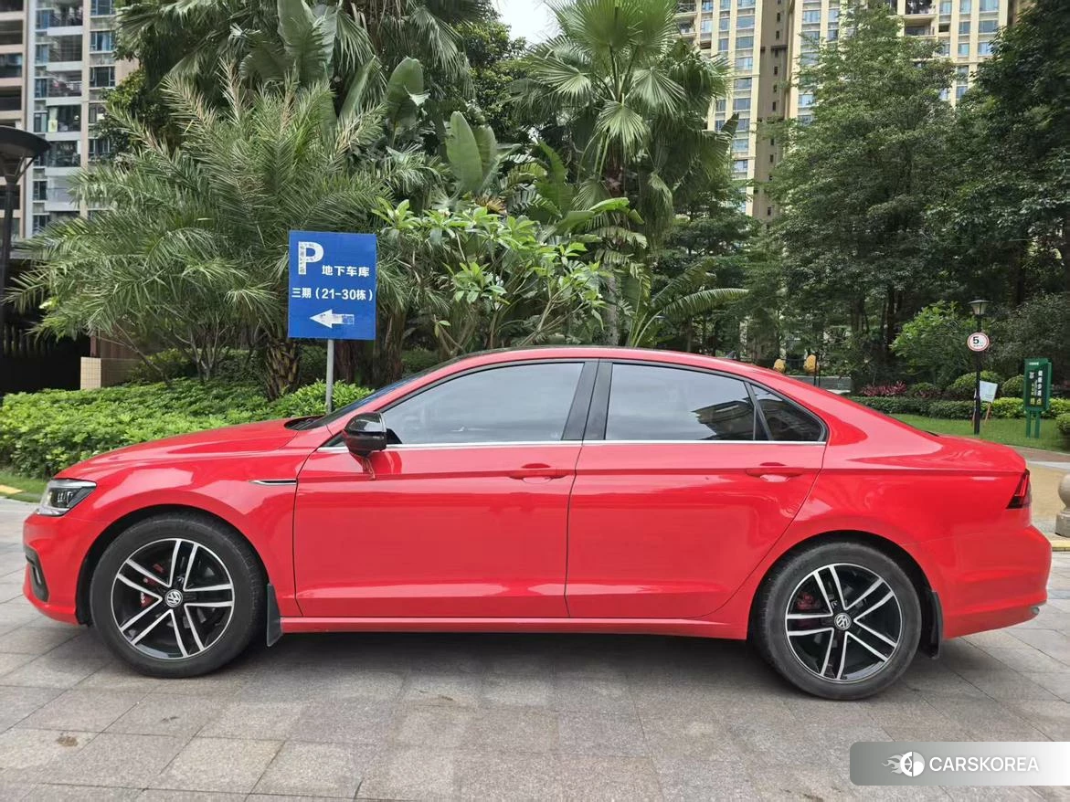 Volkswagen Lingdu 2020 Красный из Китая, фото 4