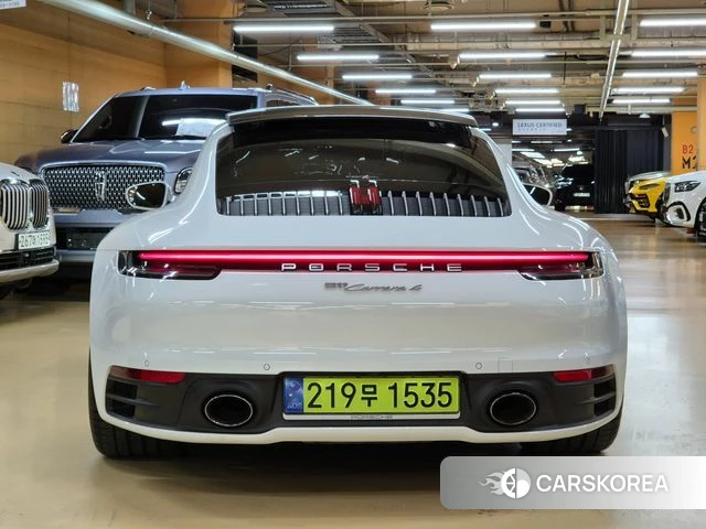 Porsche 911(992) id 4693432 из Кореи 13