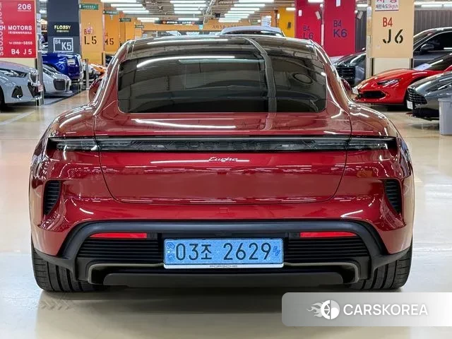 Porsche Taycan id 3648882 из Кореи 14