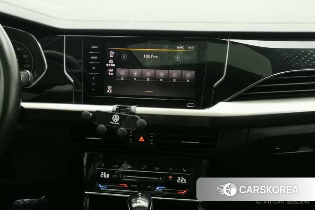 Volkswagen Passat id 4210330 из Китая 17