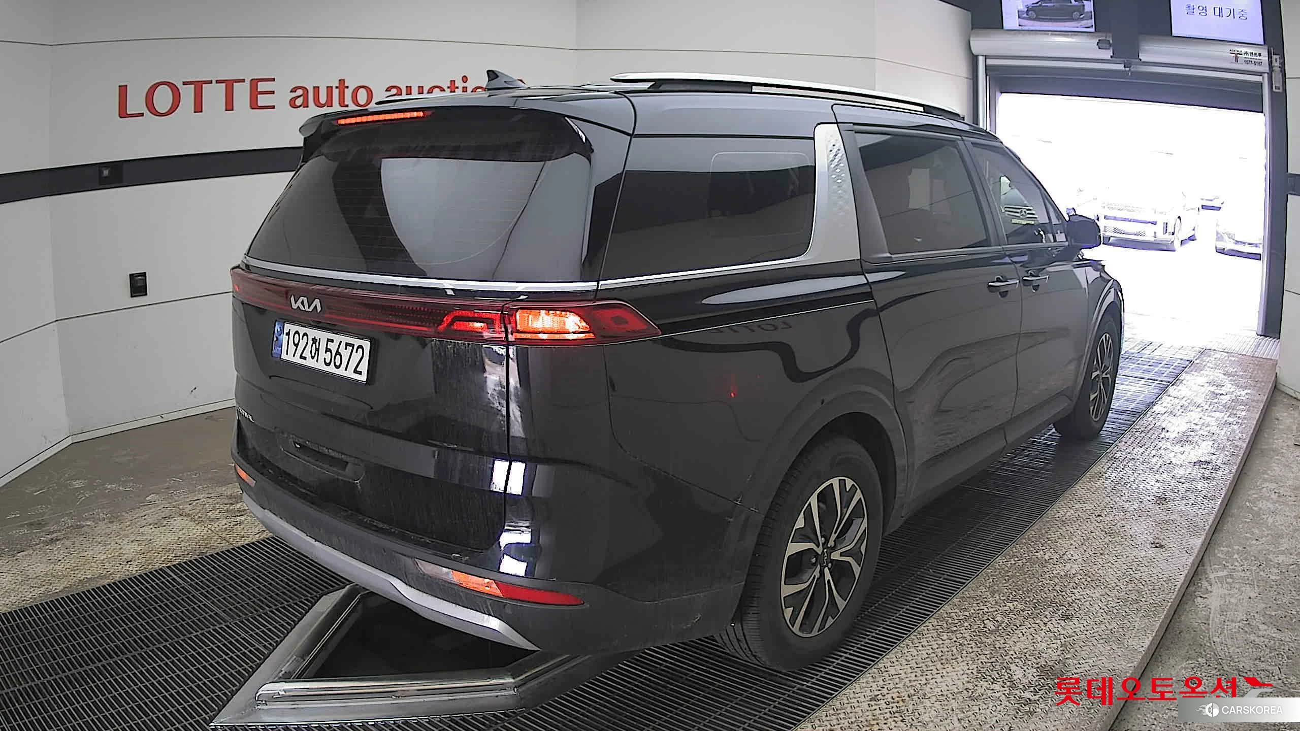 Kia Carnival id 3888413 из Кореи 32