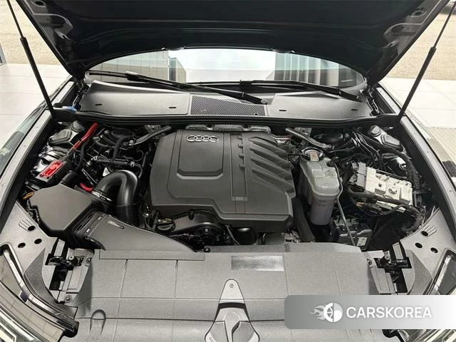 Audi A6L id 4333665 из Китая 9