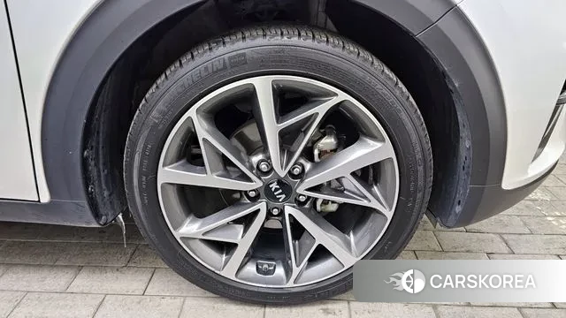 Kia The New Niro id 3646458 из Кореи 14