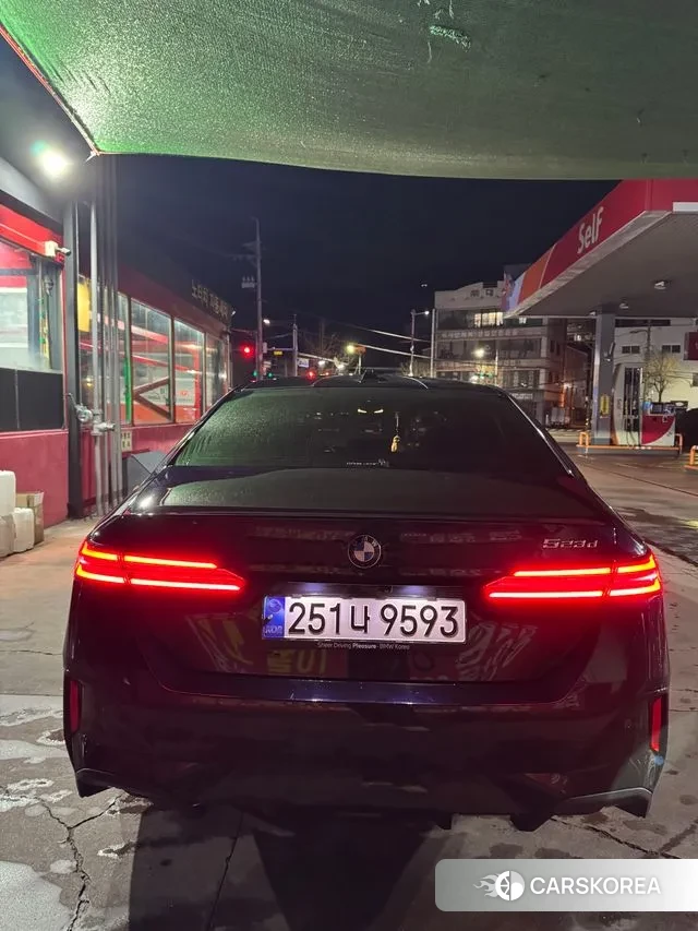 BMW 5 Series (G60) 2024 Черный из Кореи, фото 4