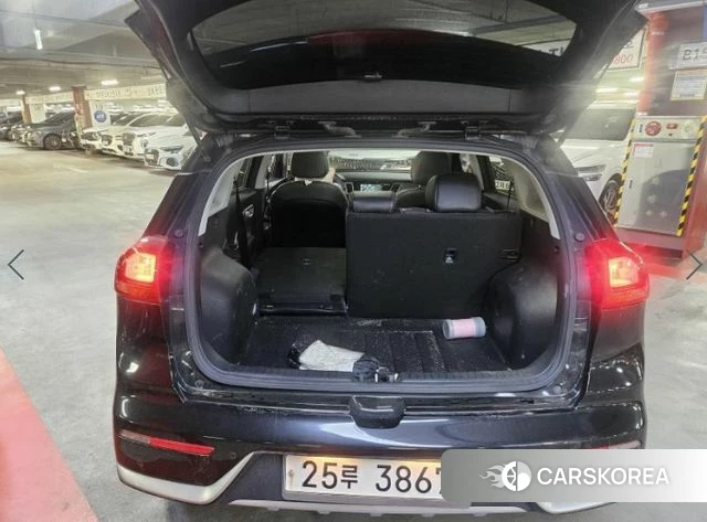 Kia Niro 2018 Черный из Кореи, фото 5