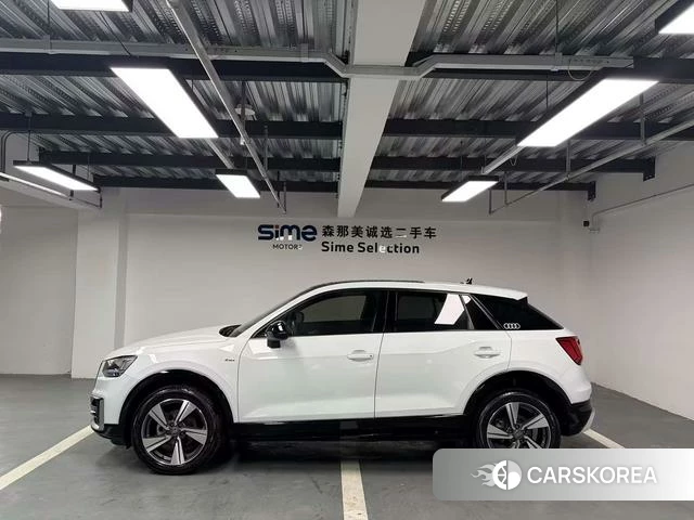 Audi Q2L id 4216928 из Китая 11