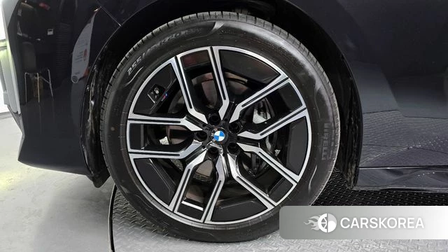 BMW 7 Series (G70) id 4353999 из Кореи 24