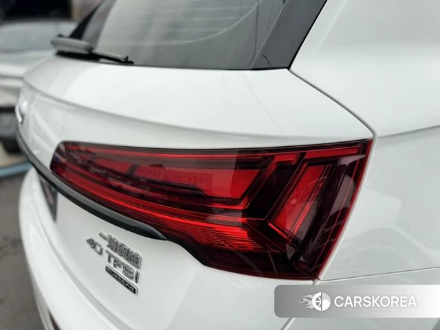 Audi Q5L id 4299879 из Китая 21