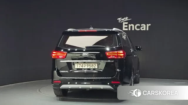 Kia The New Carnival id 3504995 из Кореи 14