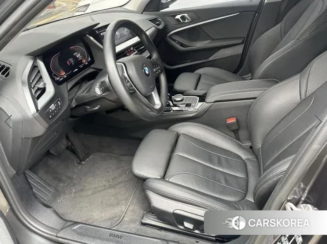 BMW 1 Series (F40) 2021 Черный из Кореи, фото 5