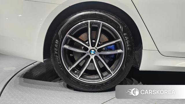 BMW 5 Series (G30) id 4692191 из Кореи 32