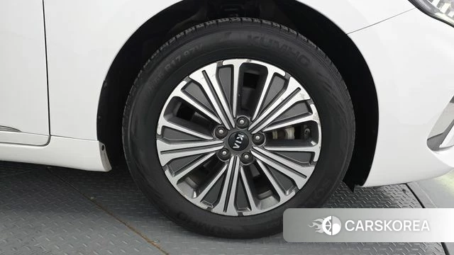 Kia K7 Premier Hybrid id 4770277 из Кореи 24