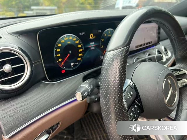 Mercedes-Benz E-class id 4265640 из Китая 12