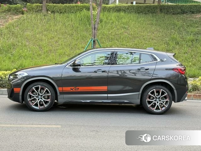 BMW X2 2022 Темно-серый из Китая, фото 5